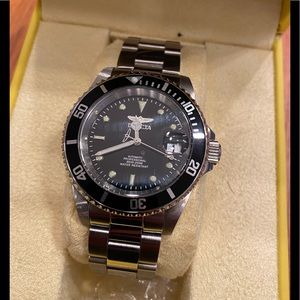 NWOT INVICTA Men’s watch with warranty